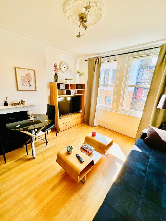 Covent Garden Best Location! Лондон Екстер'єр фото